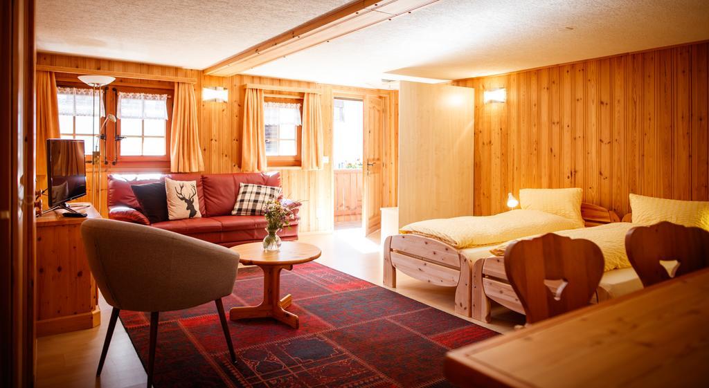 Hotel Nufenen Ulrichen Extérieur photo